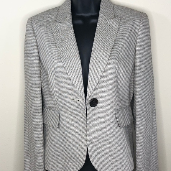 Kasper Separates- Chic Blazer-Size 2P - Picture 4 of 4